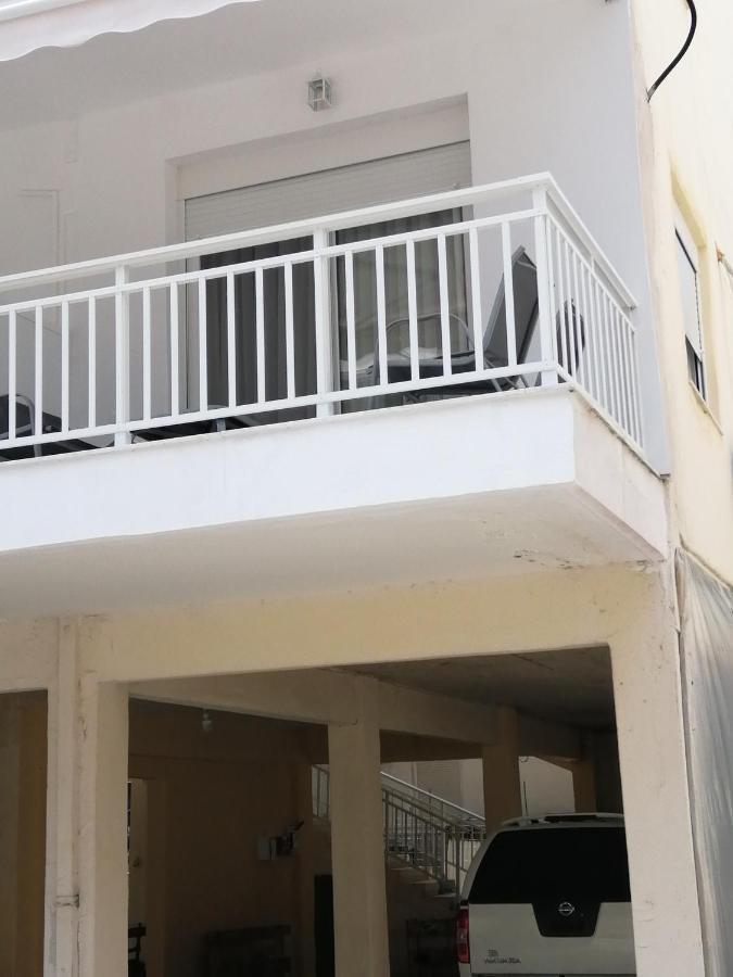 Totani Lux Daire Peraía Dış mekan fotoğraf